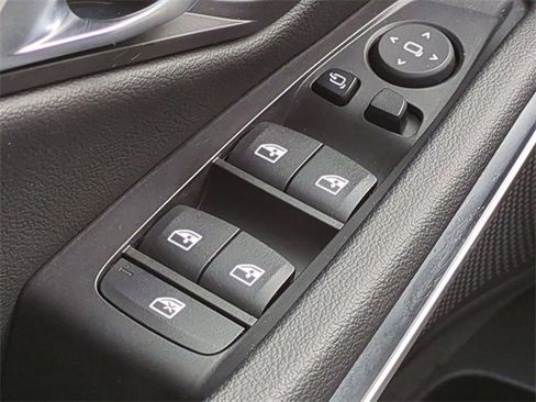 Used 2025 BMW 330i Sedan image 24