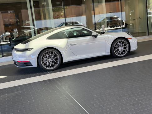 Certified 2021 Porsche 911 Carrera RWD image 9