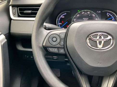Used 2024 Toyota RAV4 XLE image 23