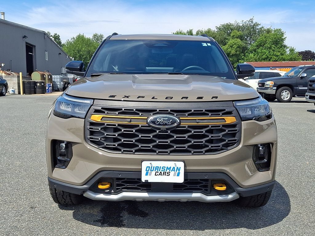 Used 2026 Ford Explorer Tremor w/ Tremor Ultimate Package AWD/4WD image 2