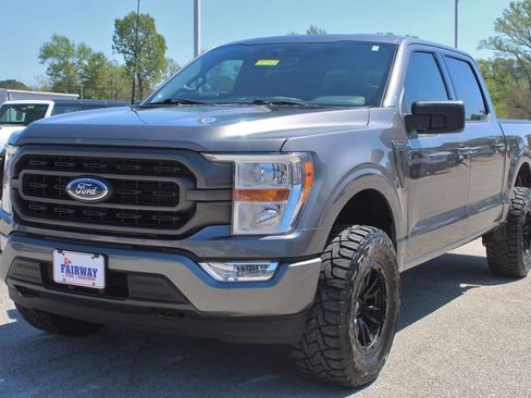 Used 2022 Ford F150 XLT w/ Equipment Group 301A Mid image 2