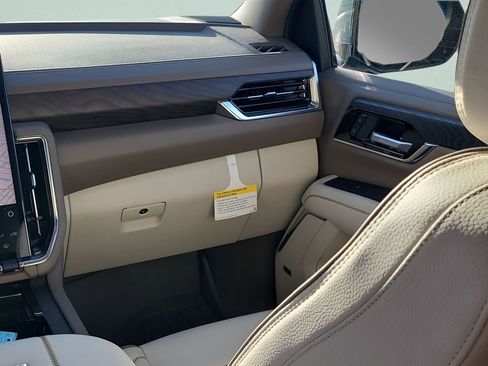 New 2026 GMC Yukon XL Denali w/ LPO, Floor Liner Package image 26