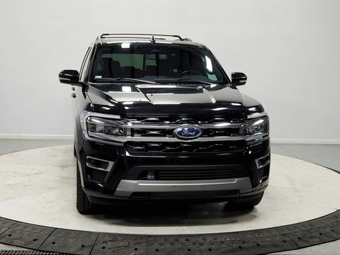 Used 2024 Ford Expedition Limited image 2