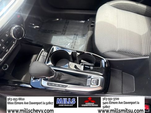 Used 2024 Chevrolet Trax LT w/ LT Convenience Package FWD image 19