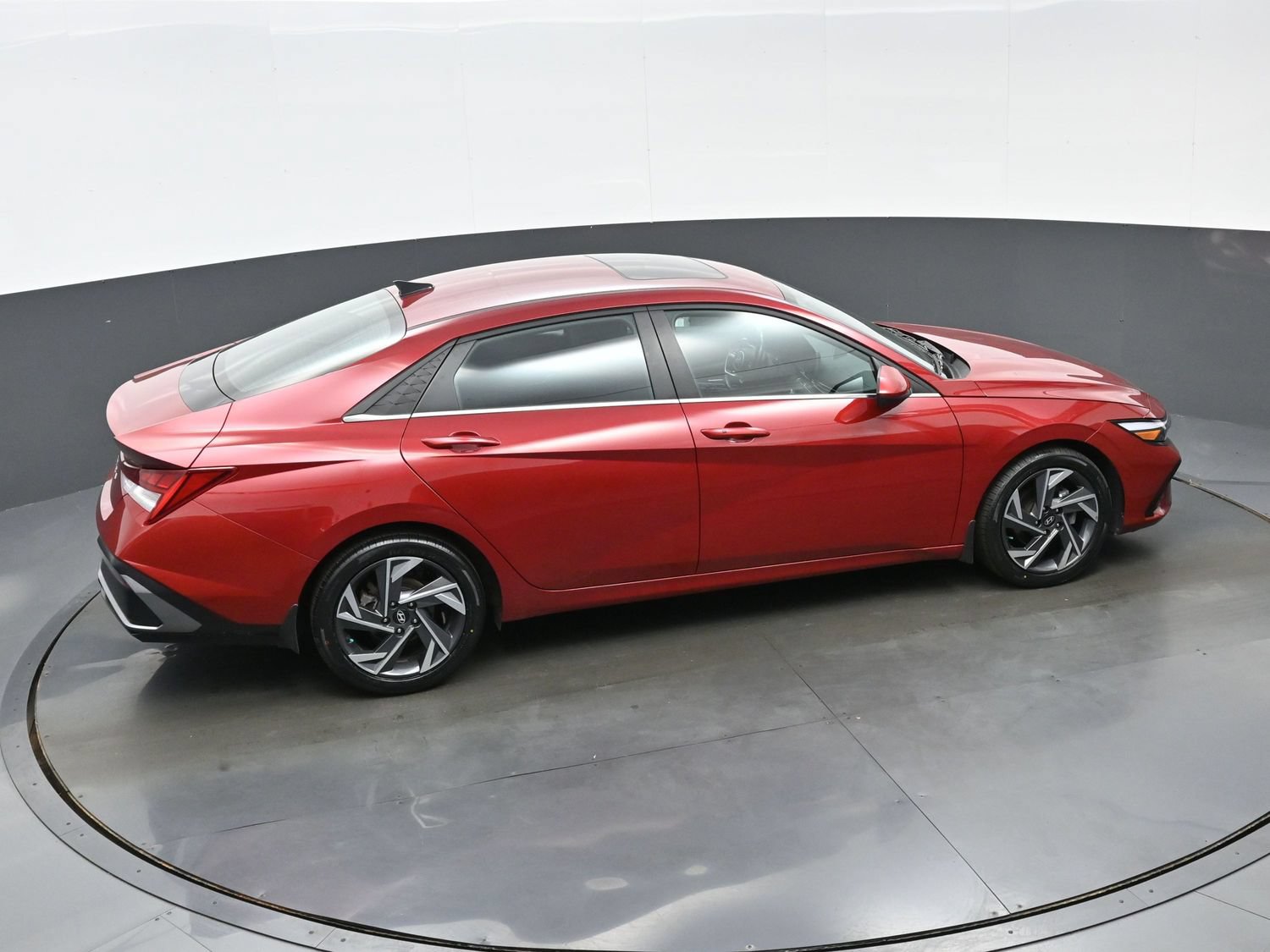 Certified 2024 Hyundai Elantra SEL w/ Convenience Package FWD image 38
