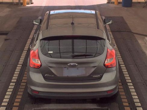 Used 2014 Ford Focus Titanium FWD image 6