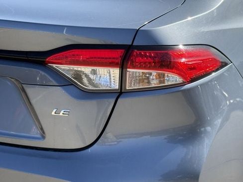 Used 2025 Toyota Corolla LE FWD image 7