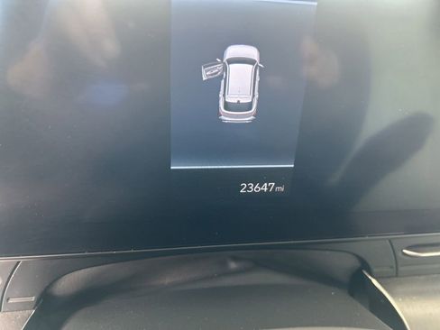 Certified 2025 Hyundai Kona SEL FWD image 3