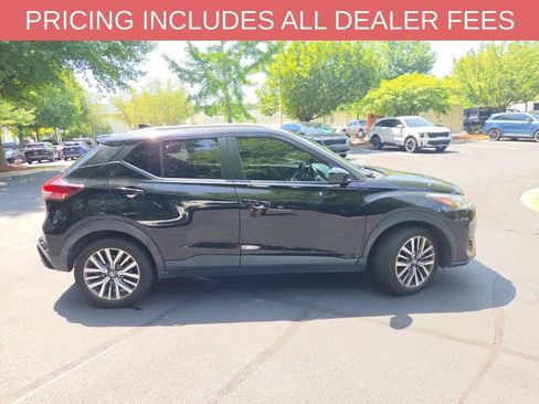 Used 2021 Nissan Kicks SV FWD image 10