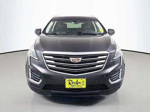 Used 2017 Cadillac XT5 Luxury AWD/4WD image 2