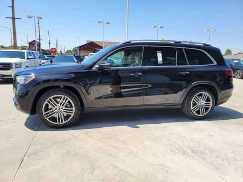 Used 2025 Mercedes-Benz GLS 450 4MATIC image 44