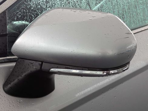Used 2023 Toyota Camry SE FWD image 27