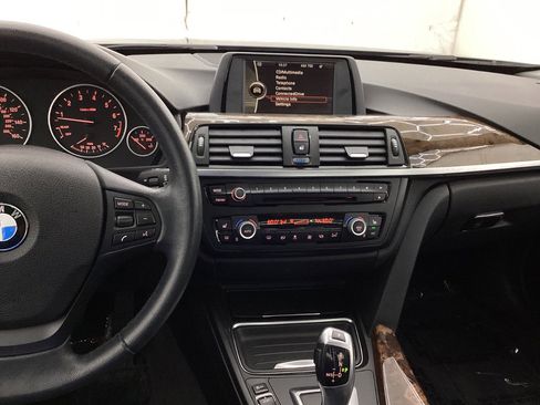Used 2014 BMW 320i xDrive Sedan image 36