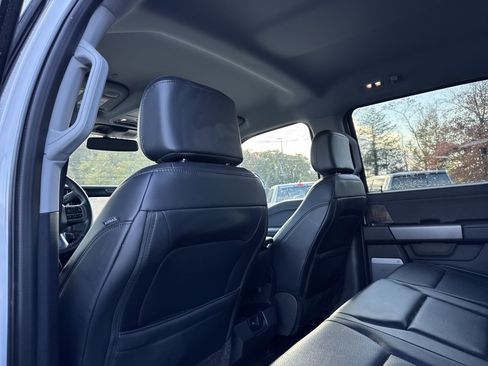 Used 2025 Ford F250 Lariat image 29