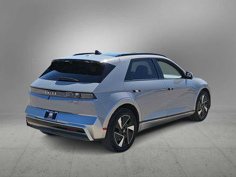 Certified 2025 Hyundai Ioniq 5 Limited image 8