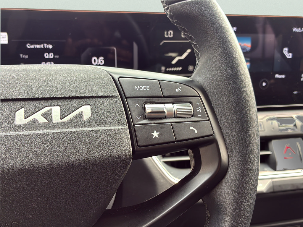 Used 2025 Kia K4 EX FWD image 33