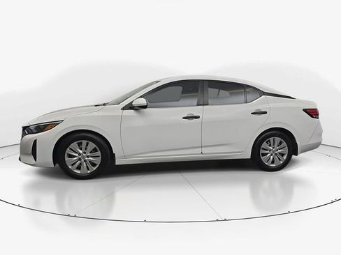 Used 2024 Nissan Sentra S FWD image 7