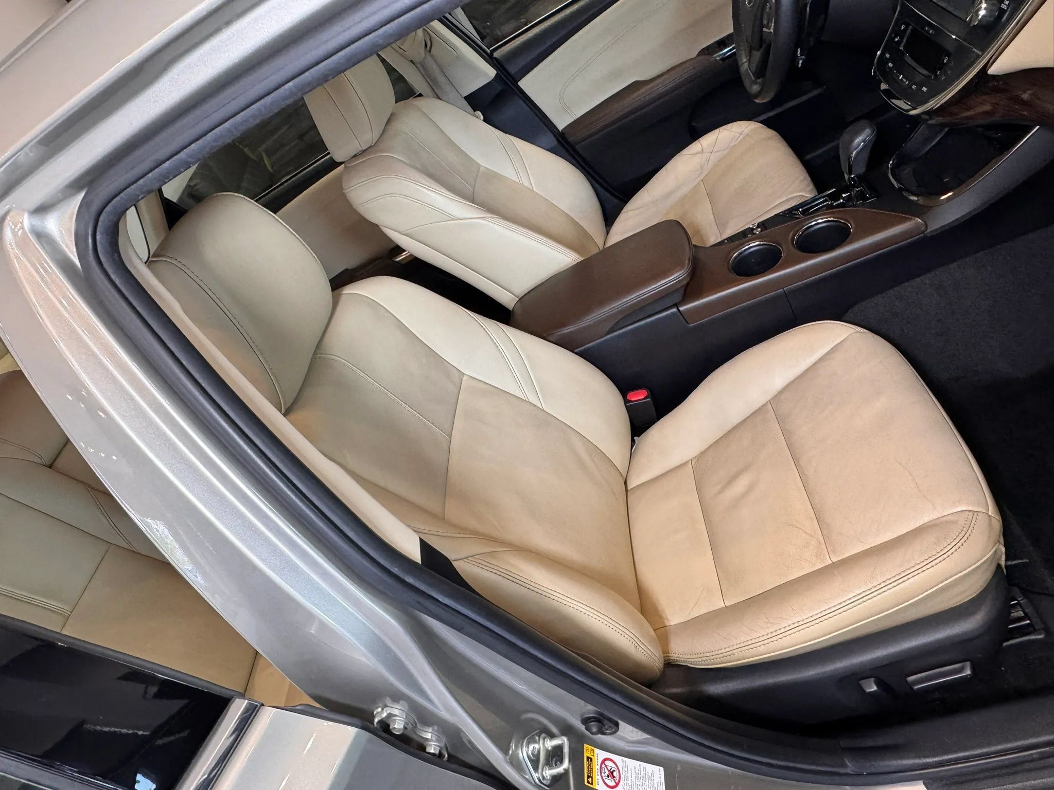 Used 2015 Toyota Avalon XLE FWD image 21