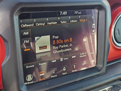 Used 2019 Jeep Wrangler Unlimited Rubicon AWD/4WD image 24