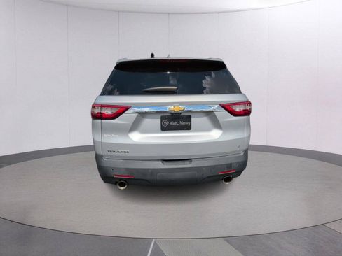 Used 2018 Chevrolet Traverse LT FWD image 4