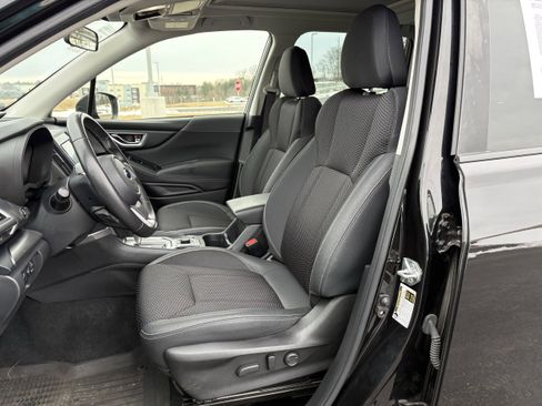 Certified 2023 Subaru Forester Premium image 28