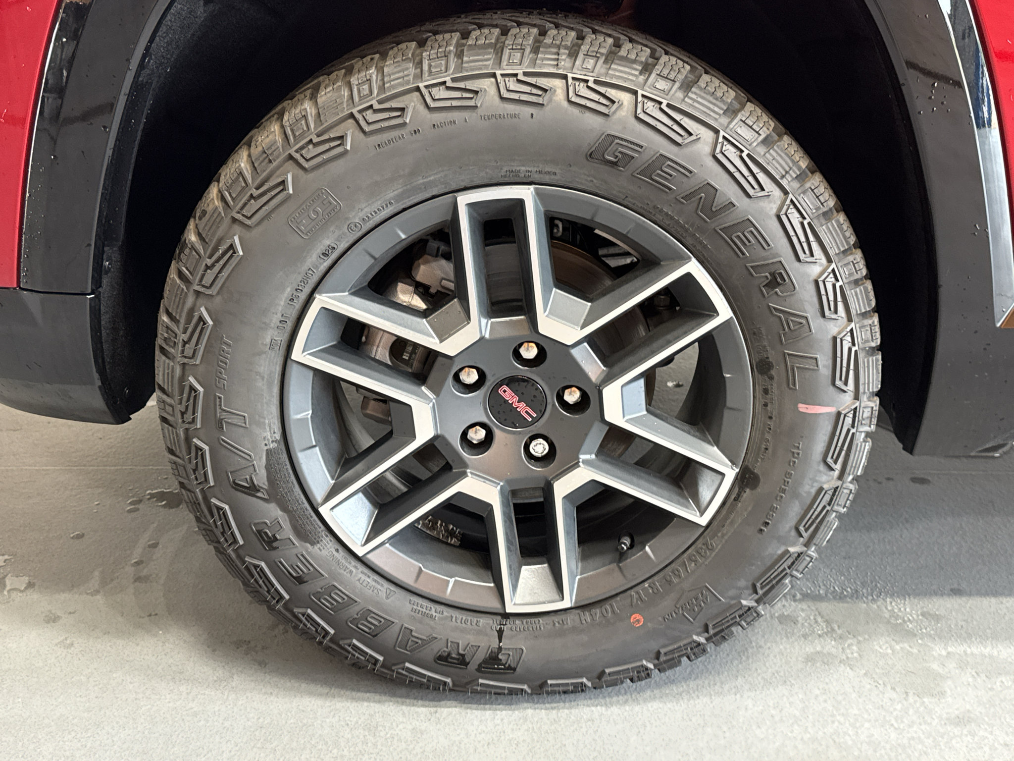 New 2026 GMC Terrain AT4 w/ Technology Package II AWD/4WD image 10
