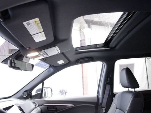 Certified 2024 Honda Passport EX-L image 37