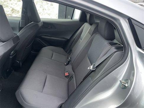 Used 2025 Toyota Prius LE image 22