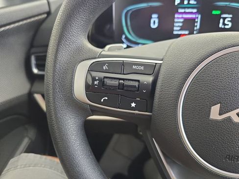 Certified 2023 Kia Sportage LX AWD/4WD image 19