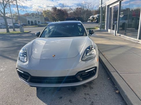 Used 2023 Porsche Panamera 4 Platinum Edition image 48