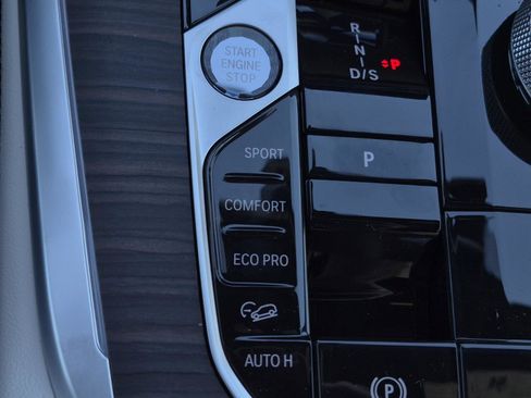 New 2026 BMW X7 xDrive40i w/ Executive Package image 25