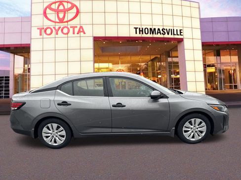 Used 2024 Nissan Sentra S image 4