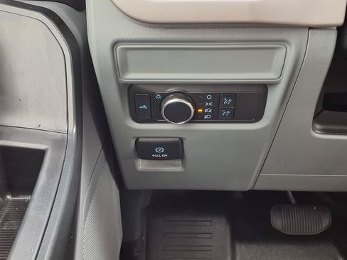 Used 2022 Ford F150 XL RWD image 10