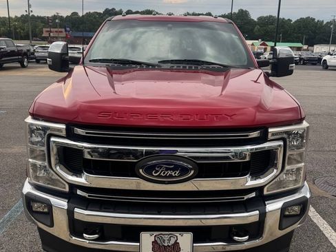 Used 2021 Ford F250 XLT w/ XLT Premium Package AWD/4WD image 3