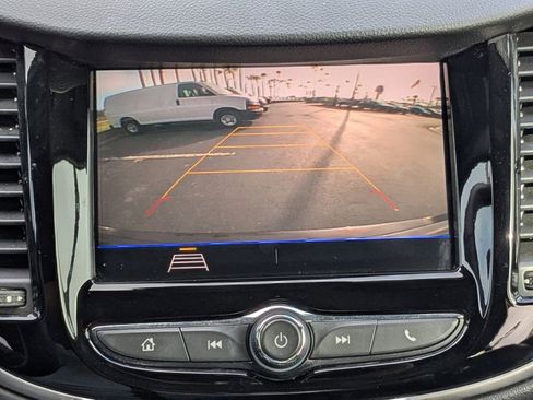 Certified 2021 Chevrolet Trax LT w/ Driver Confidence Package image 23