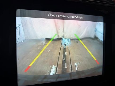 Used 2020 Jeep Cherokee Limited image 21