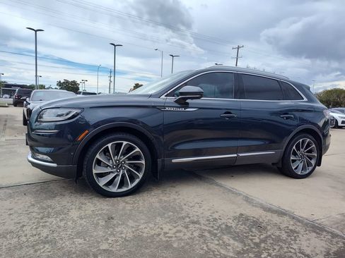 Used 2021 Lincoln Nautilus Reserve w/ Equipment Group 202A AWD/4WD image 3