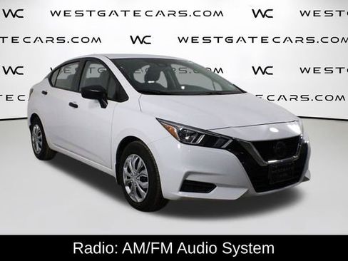 Used 2021 Nissan Versa S image 2