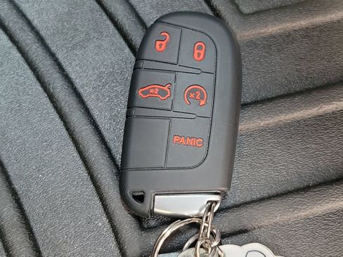 Used 2022 Dodge Challenger R/T Scat Pack RWD image 38