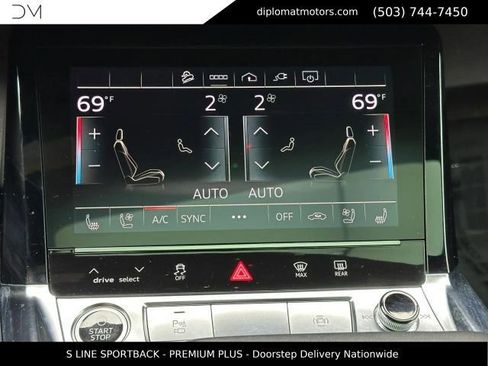 Used 2023 Audi e-tron Premium Plus AWD/4WD image 39