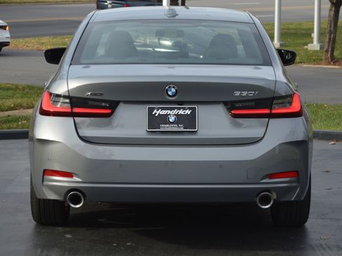 Used 2025 BMW 330i xDrive Sedan w/ Convenience Package image 10