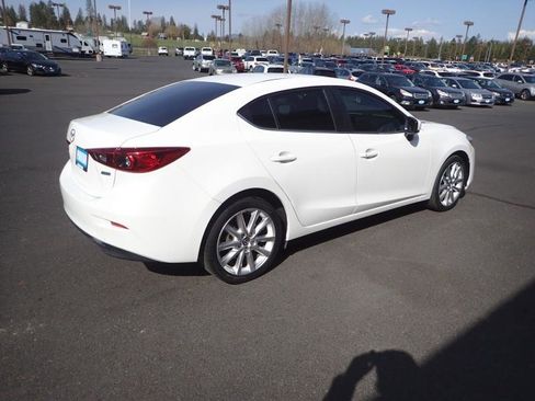 Used 2017 MAZDA MAZDA3 Touring FWD image 5