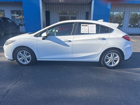 Used 2018 Chevrolet Cruze LT image 7