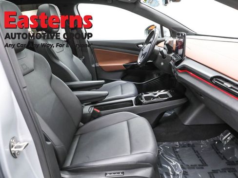 Used 2022 Volkswagen ID.4 Pro S w/ Gradient Package image 22
