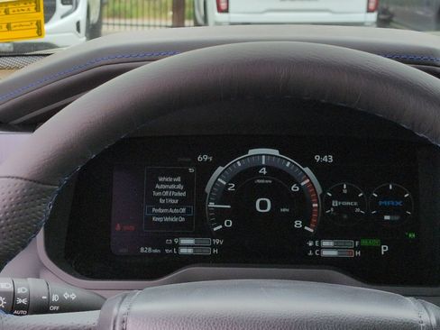 Used 2026 Toyota Tundra Platinum AWD/4WD image 40