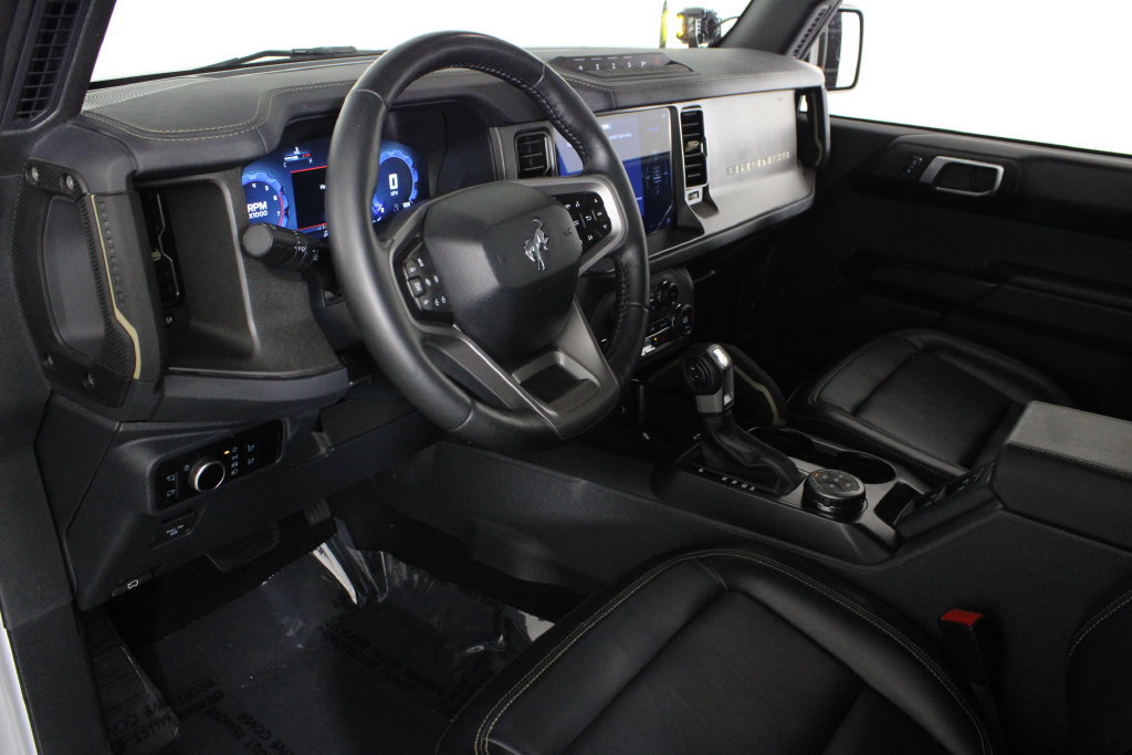 Used 2025 Ford Bronco Badlands AWD/4WD image 17