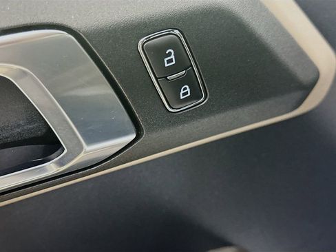 Used 2023 Ford Bronco Wildtrak AWD/4WD image 19