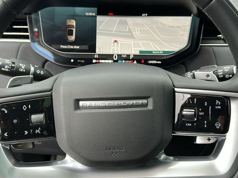Certified 2023 Land Rover Range Rover SE image 12