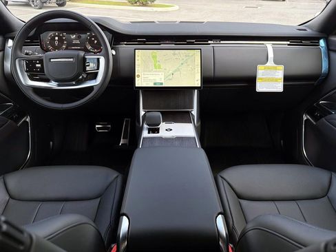 New 2026 Land Rover Range Rover Long Wheelbase SE AWD/4WD image 14