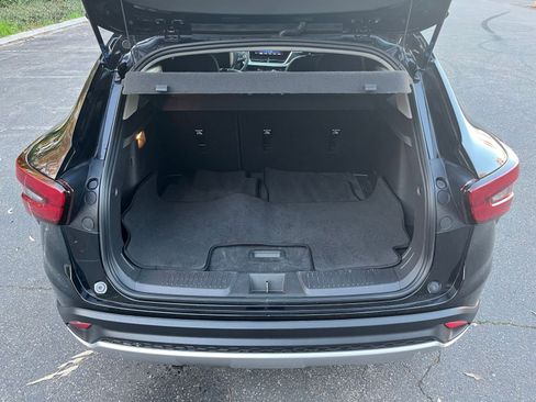 Used 2025 Chevrolet Trax LT image 29